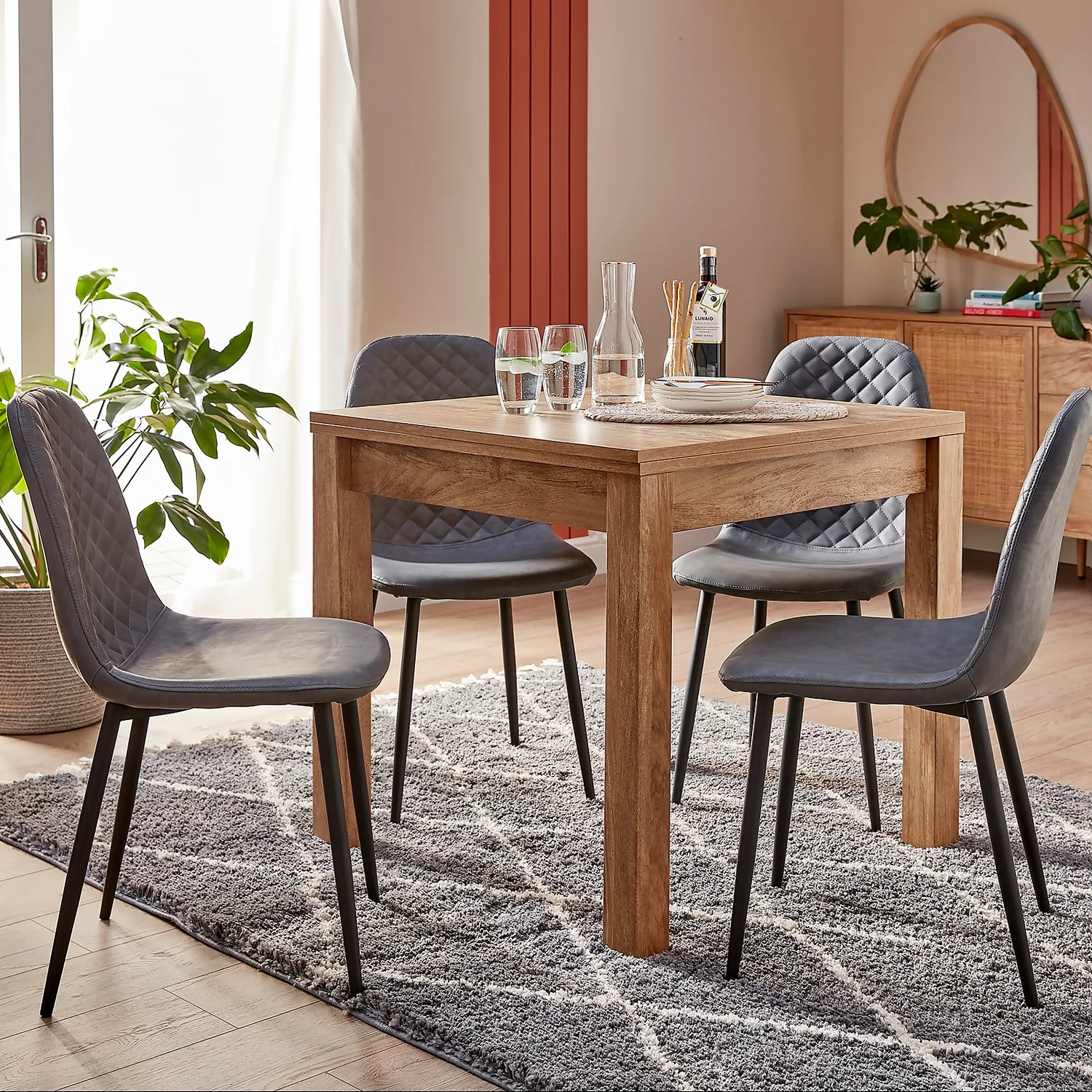 Kubu 4-6 Seater Extending Dining Table 4 Kubu 4-6 Seater Extending Dining Table - Image 2